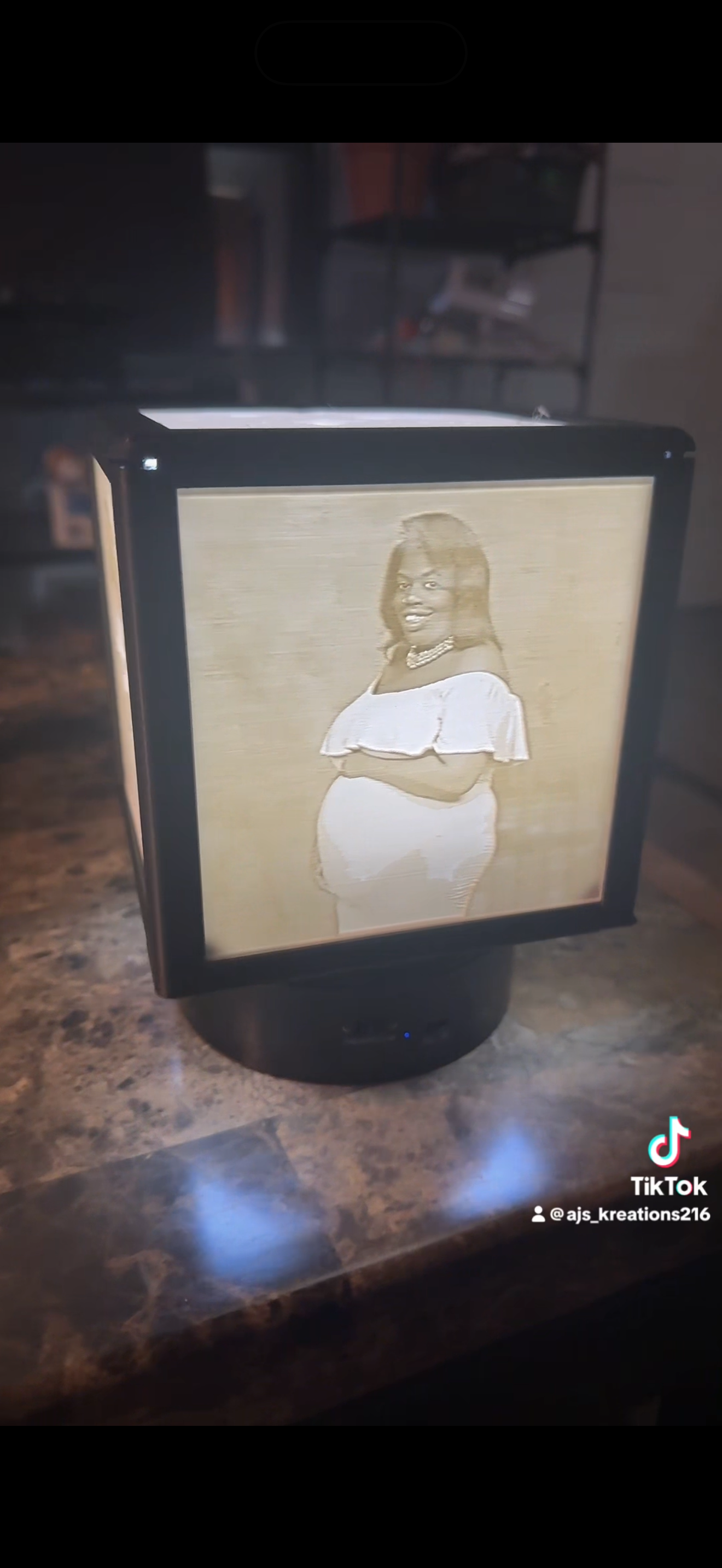 Custom 3D printed lithophane photo box